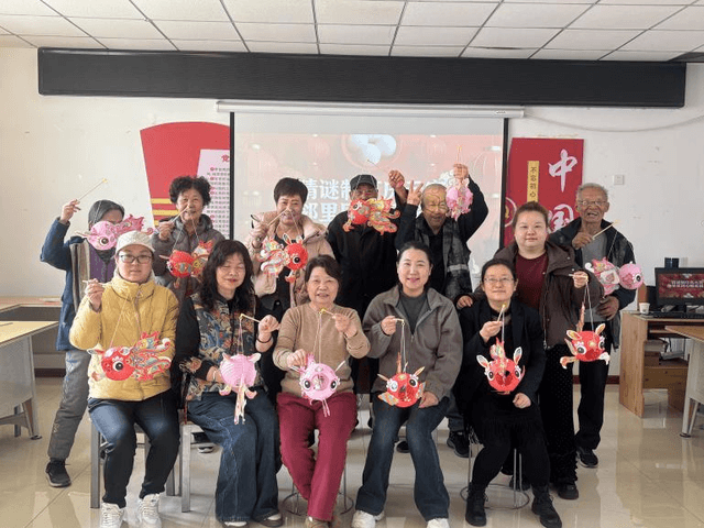 猜谜制灯庆元宵 邻里同心暖家园——福园社区开展“我们的节日·元宵”主题活动