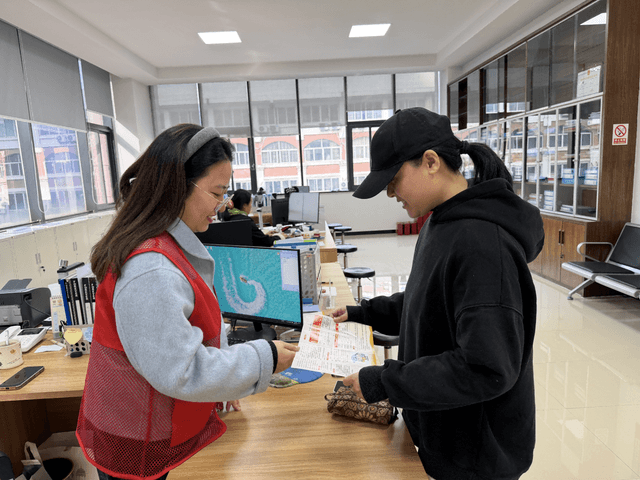 医保政策进社区,健康保障有“医”靠